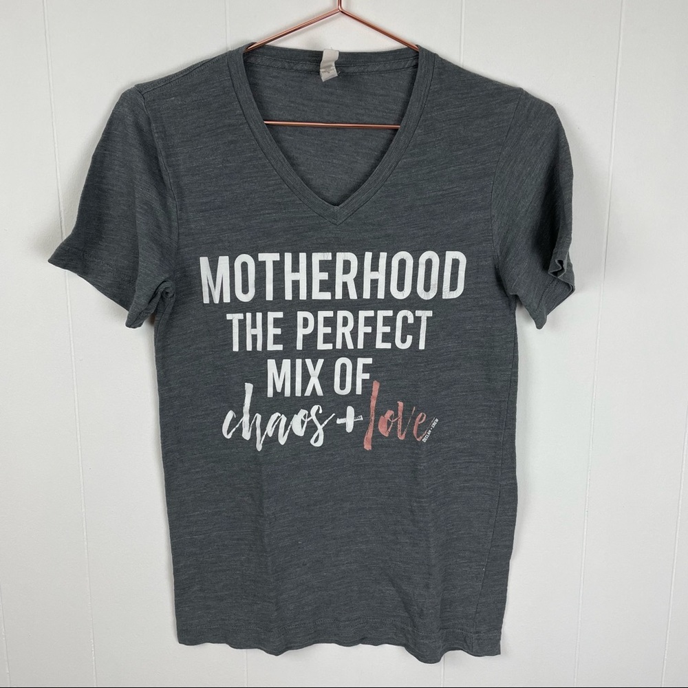 Declan + Crew Motherhood The Perfect Mix Of Chaos + Love T-Shirt